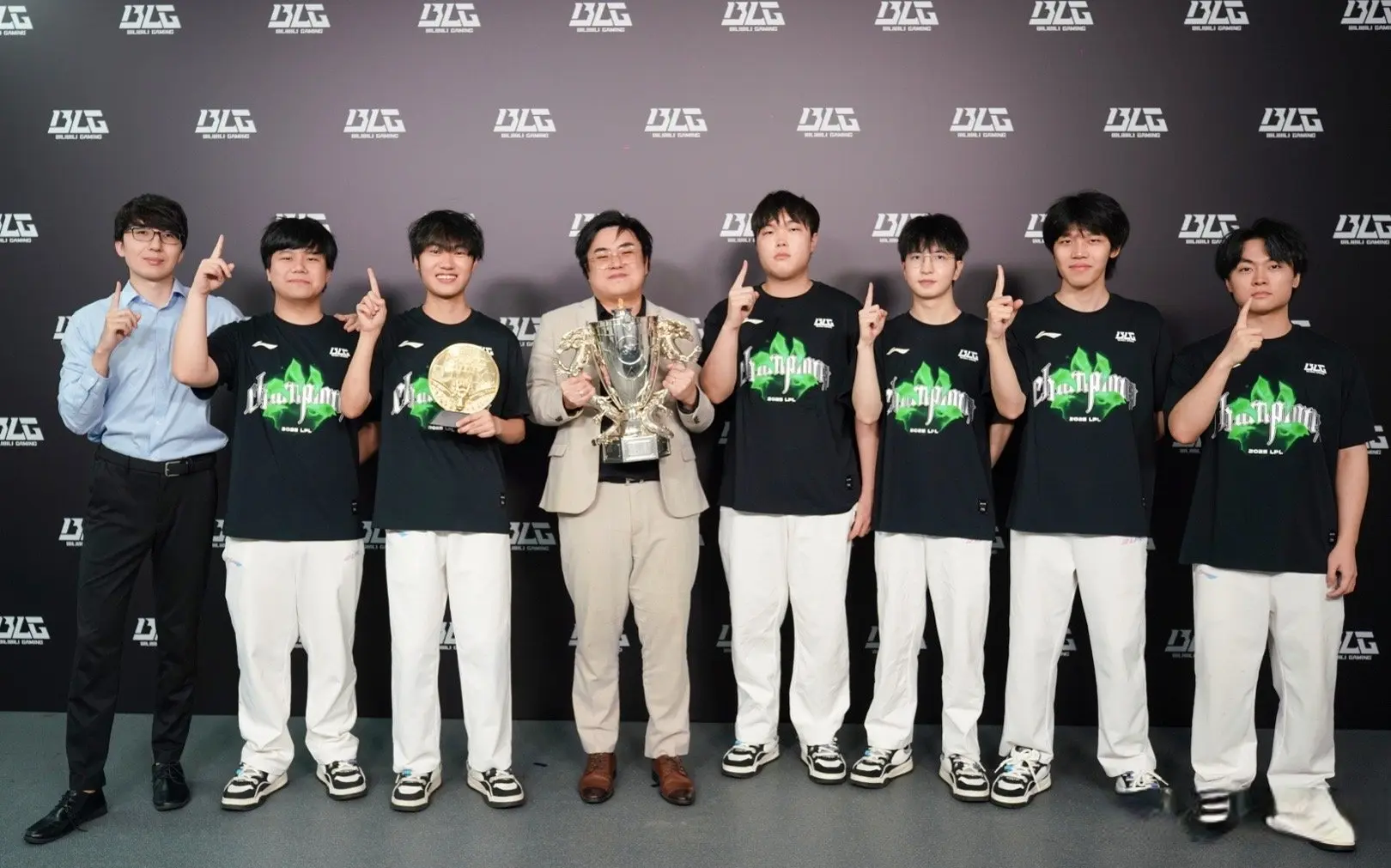 值得很多职, 双打野体系 值得很多职, 双打野体系