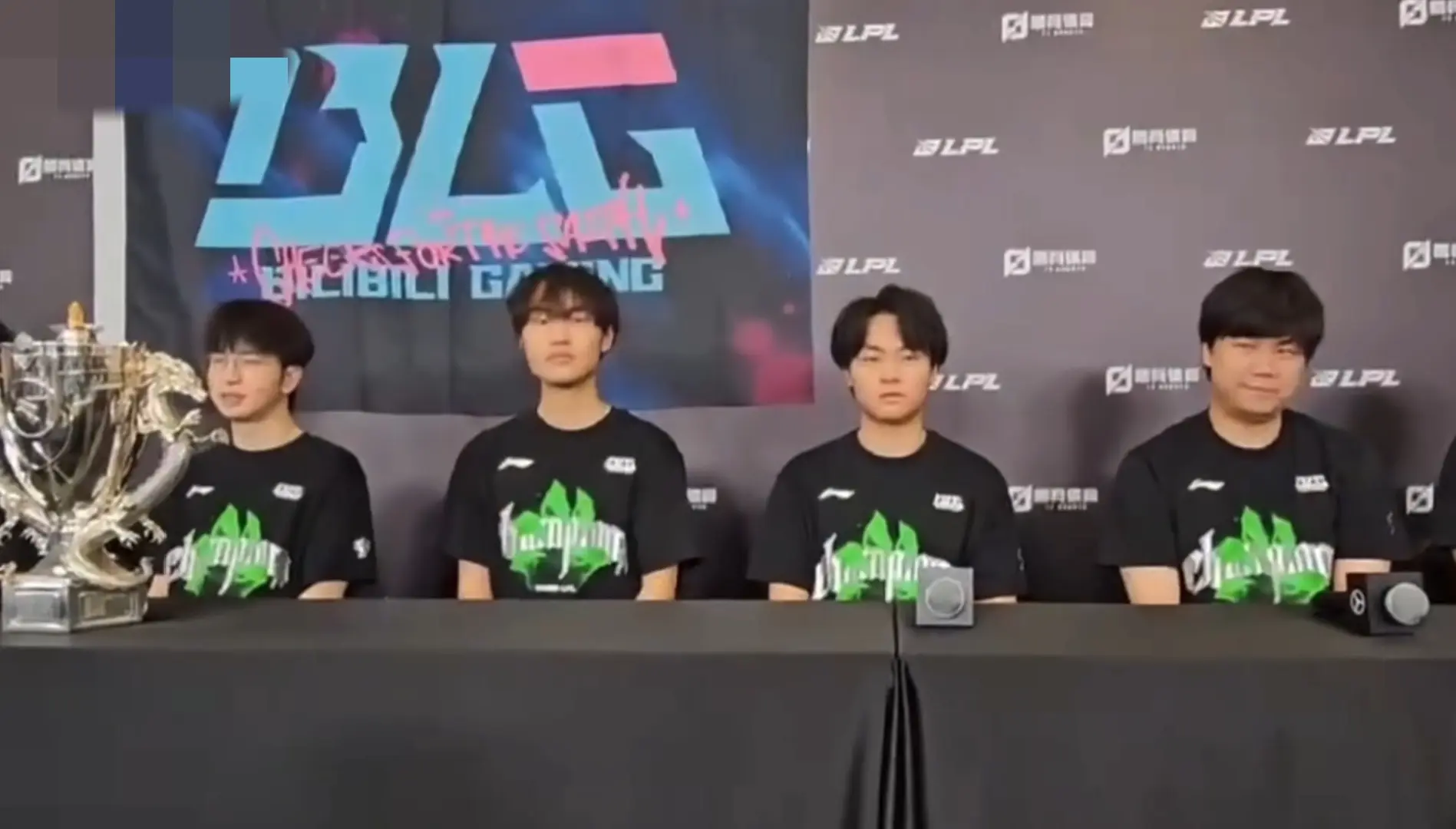 amp, DG能够成, div amp, DG能够成, div