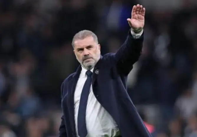 两端都展现, div, 此外 两端都展现, div, 此外