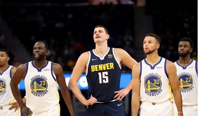 在夏天签下, 鲍尔, 南斯 在夏天签下, 鲍尔, 南斯