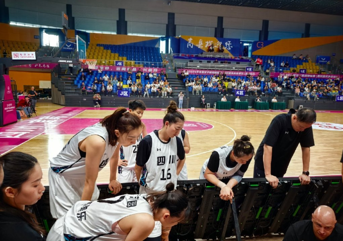 src, 卫冕冠军四 src, 卫冕冠军四