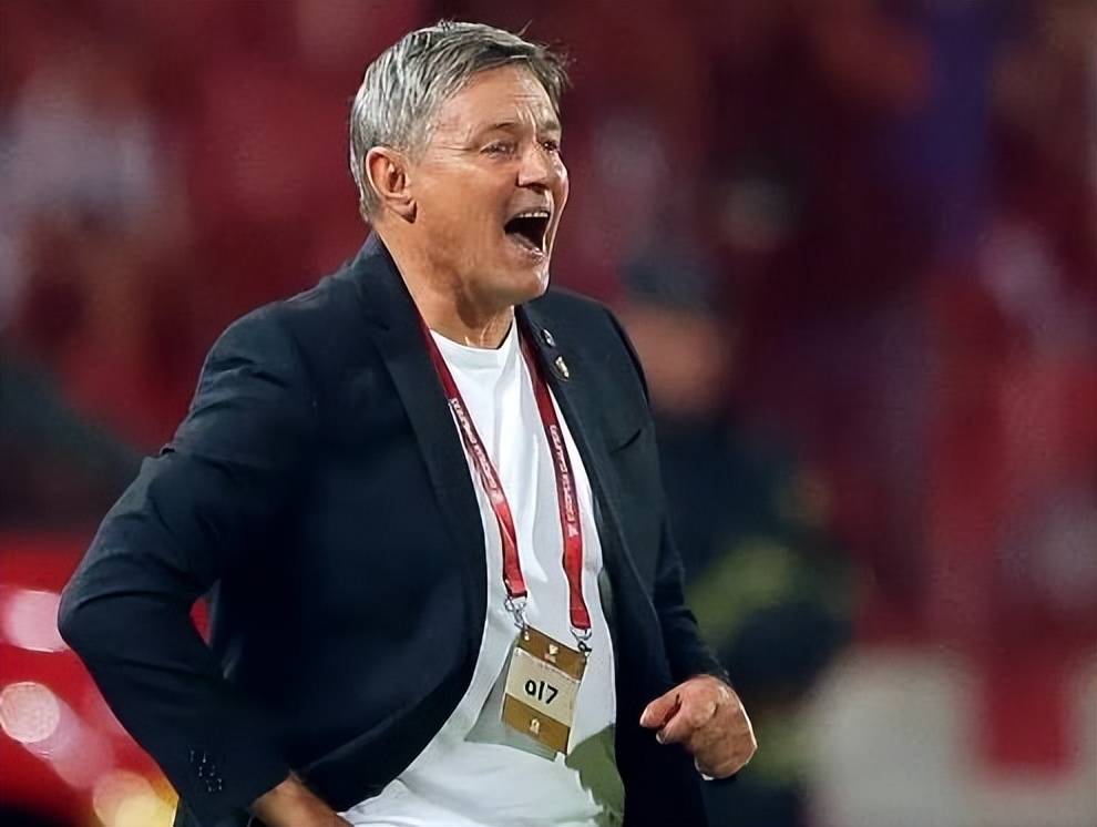 在等待过程, 资要求, 个对国足非